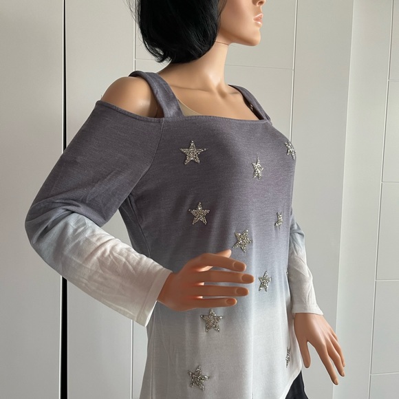 Cold shoulder top - Picture 13 of 13